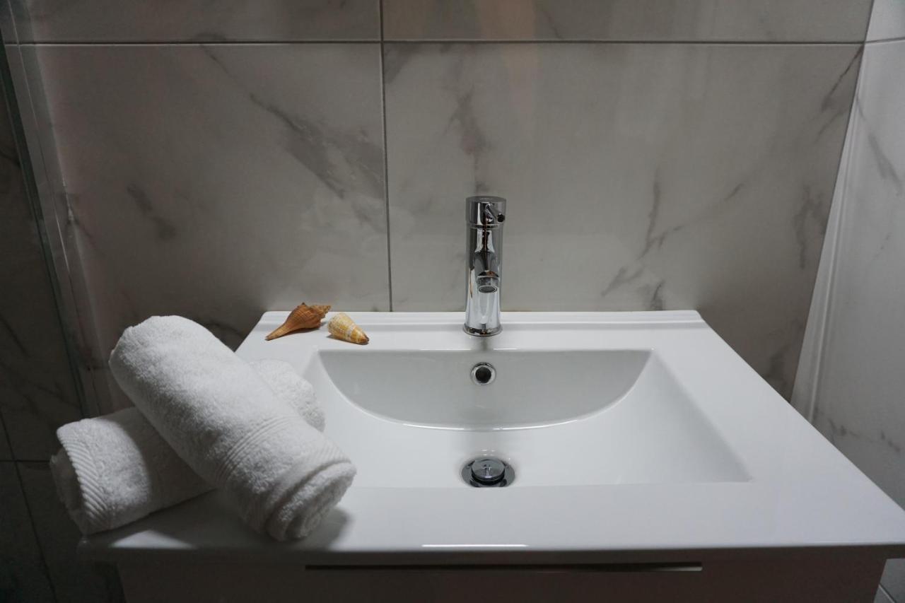 Afrodite'S Apartment Афины Экстерьер фото